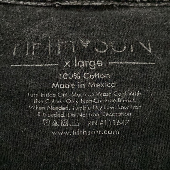 Crop Top - Heart Breakers - Picture 10 of 13